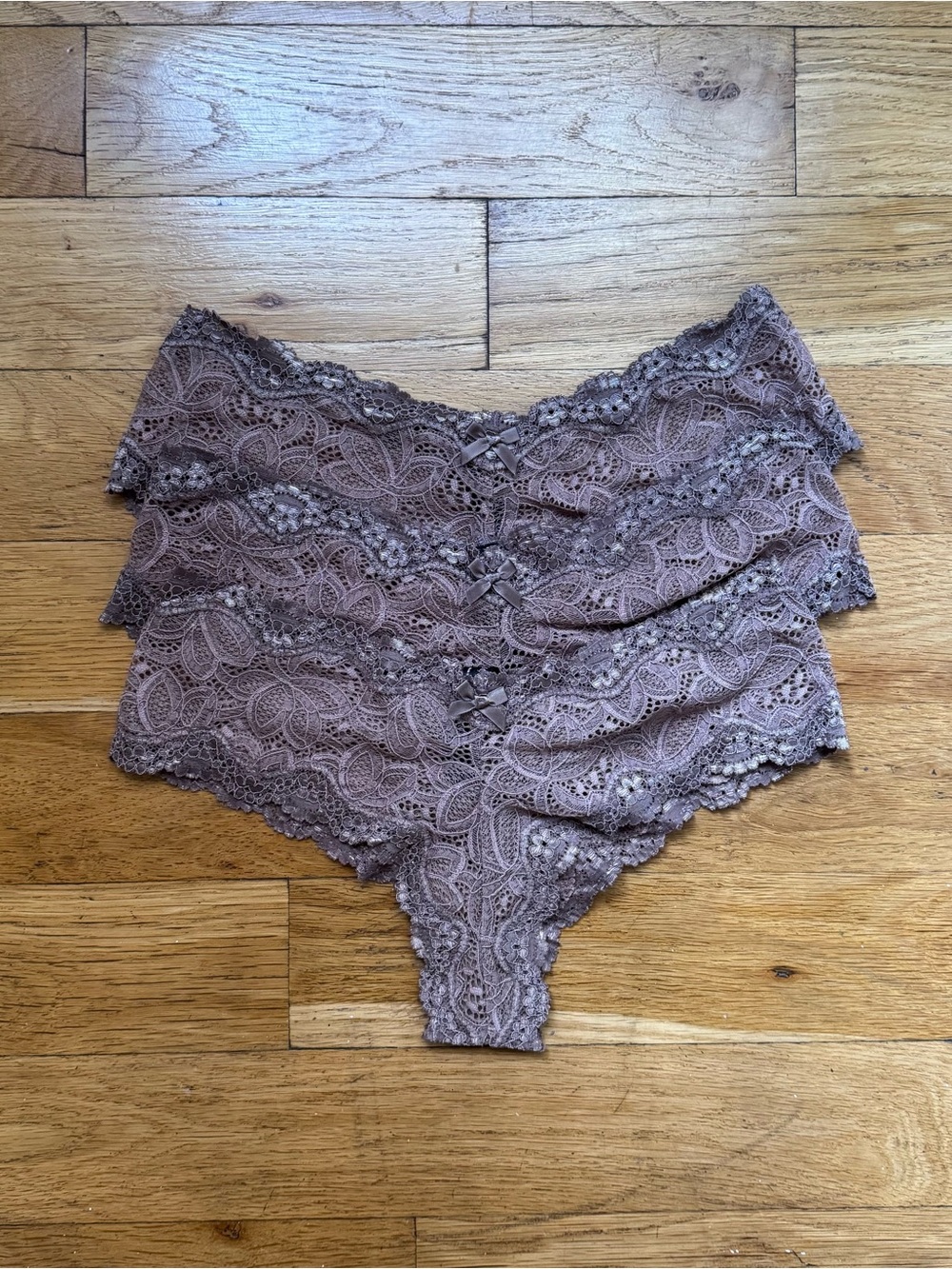 Victoria’s Secret soft brown cheeky panties set of 3 (size: S)